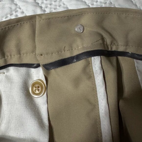 Snake Eyes 34/32 Men Khaki Tan Flat Front Golf Athletic Activewear Sporty Pants - Picture 9 of 13